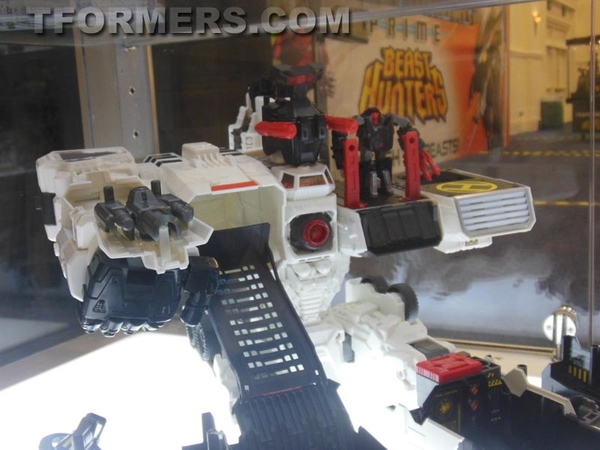 Transformers=botcon 2013 Generatations Prime Paltinum  (177 of 424)